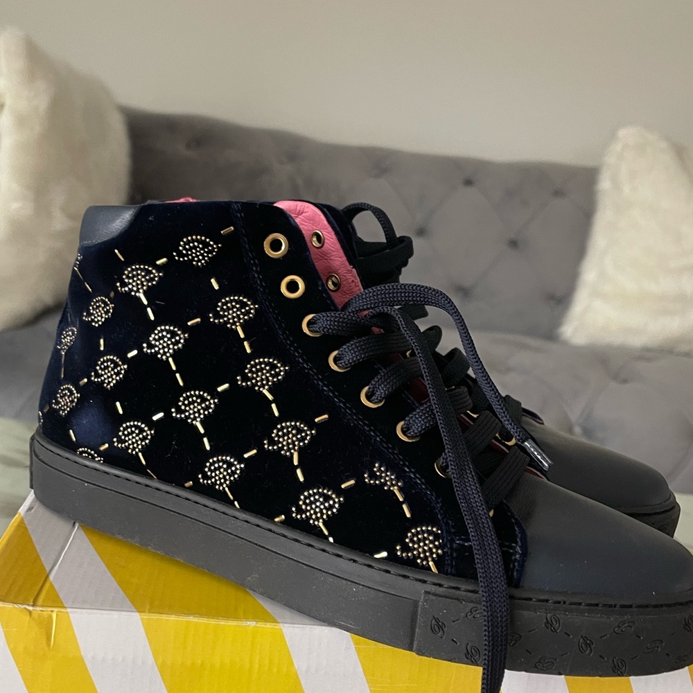 New high top shoes made in Italy